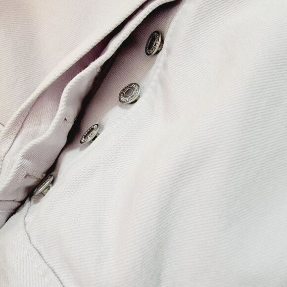 Levi's 501 High Waist HighRise Button Fly  Front Raw Hem Denim Short NWT Size 33 - Picture 9 of 12